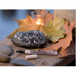 Sakura Pen Touch Fine Paint Pens